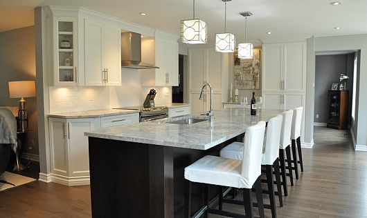 TRANSITIONAL KITCHEN 