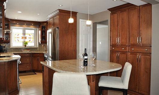 TRANSITIONAL KITCHEN 